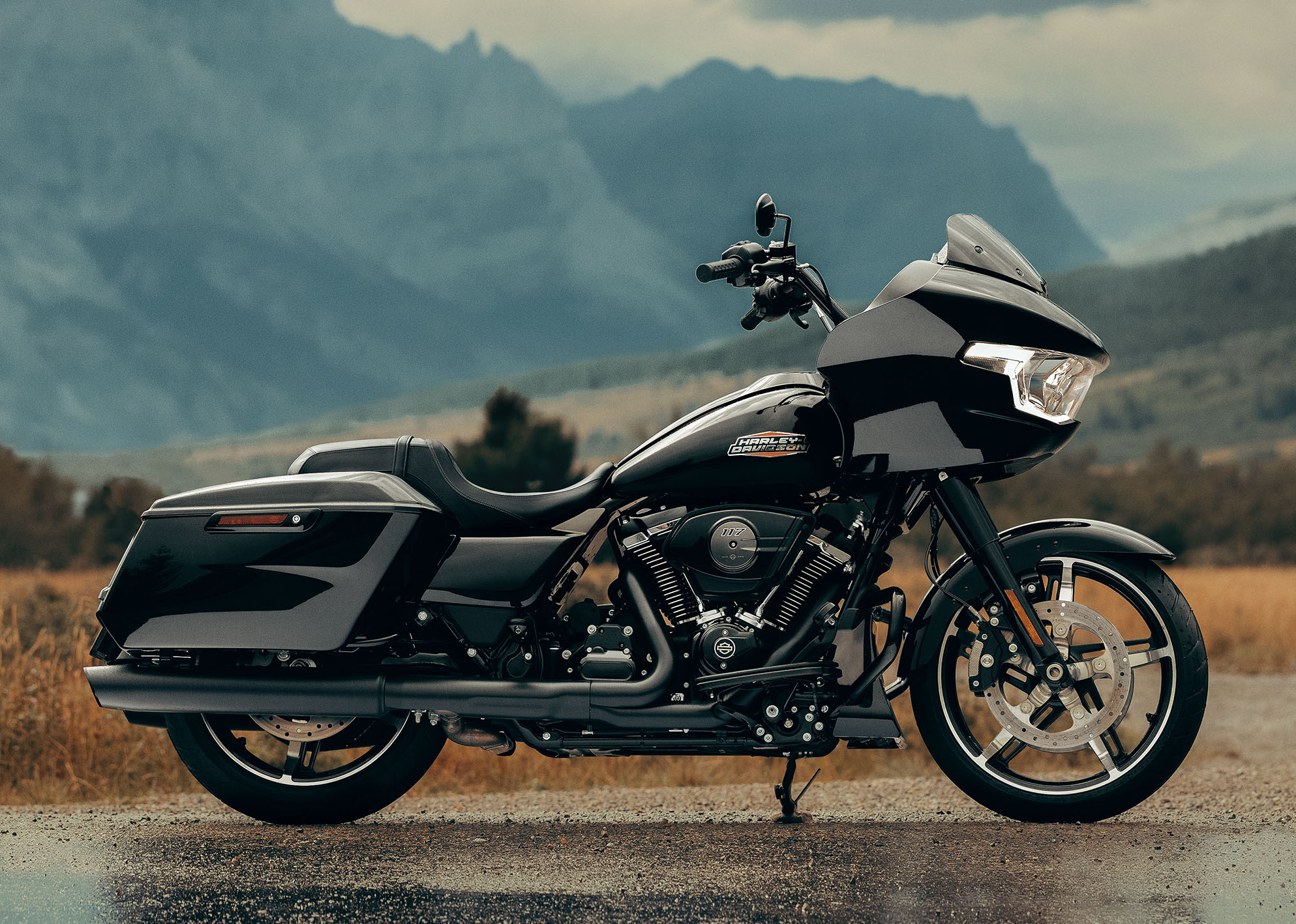 2025 Road Glide Beauty Shot