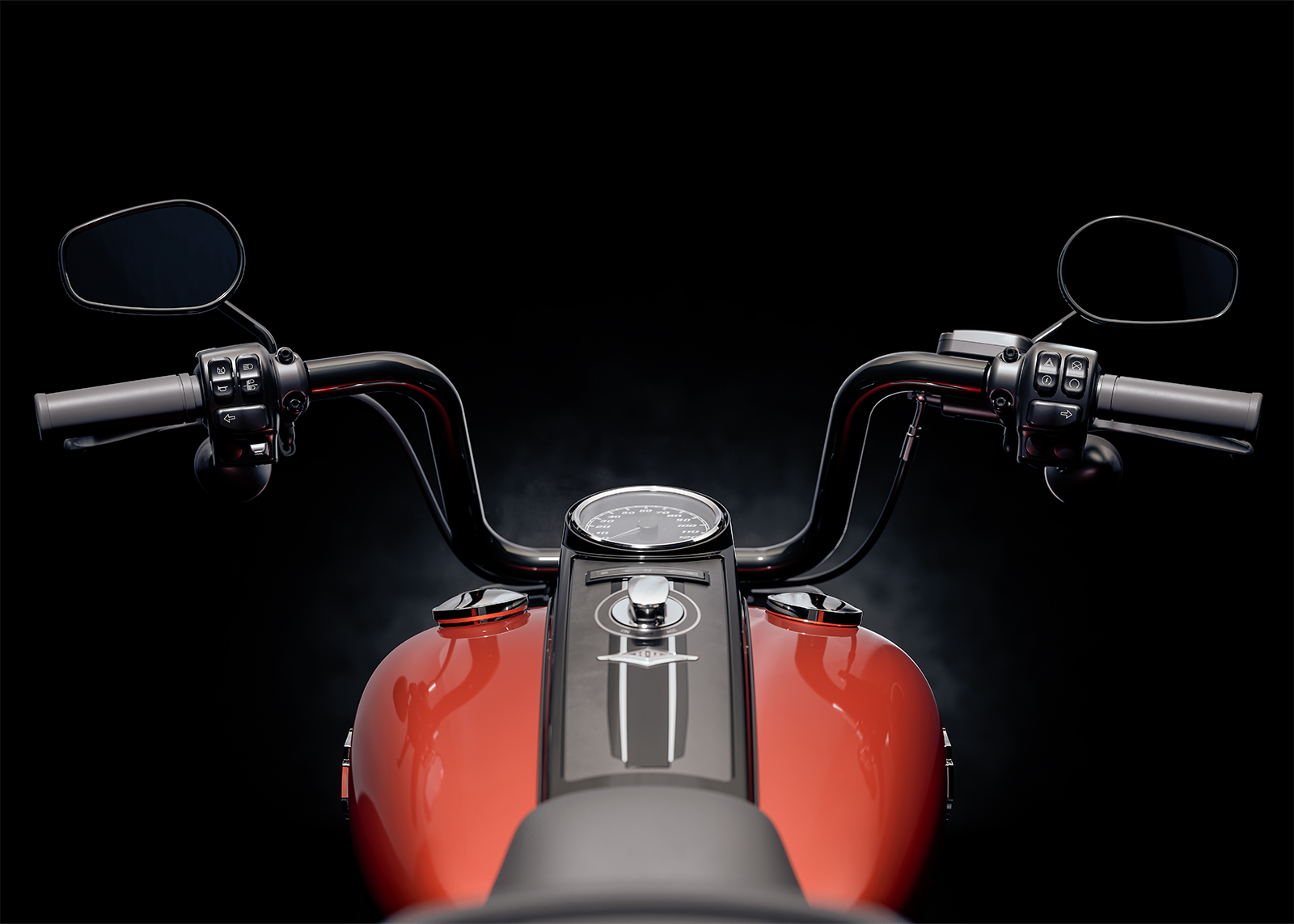 2025 Road King Special Close Up Handlebars